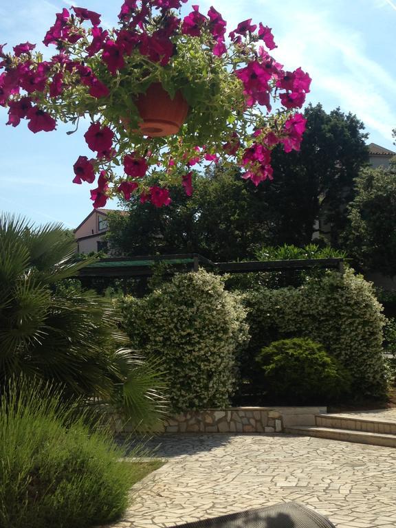 Apartments Villa Kristina Pula Zewnętrze zdjęcie